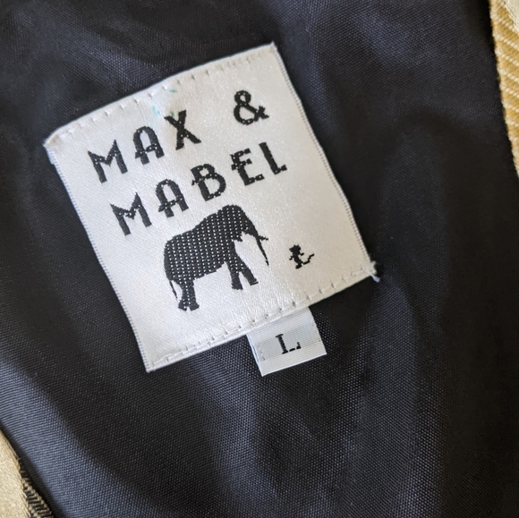 🐦3/$20🐦 Max & Mabel geometric tapestry vest - Picture 10 of 11